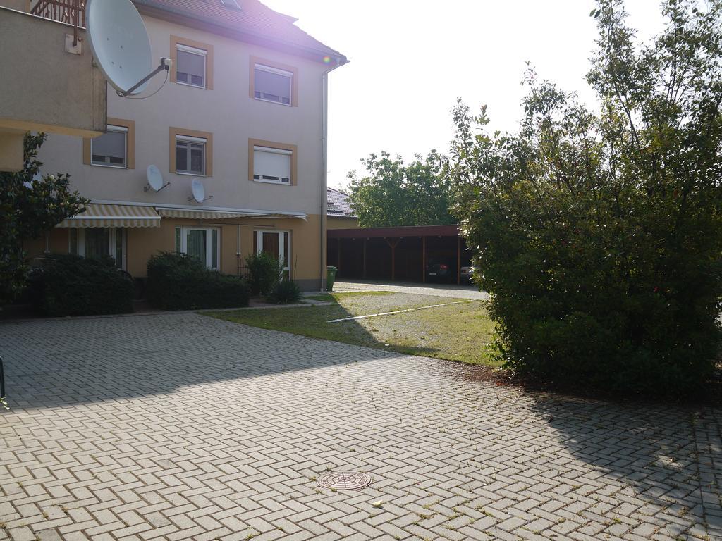 Eva 2 Apartment Hajdúszoboszló Exterior foto